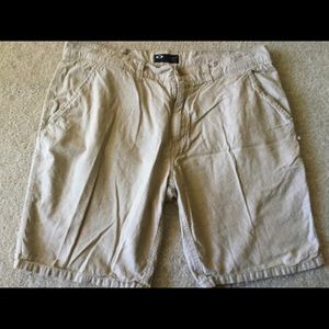 Oakley shorts size 40
